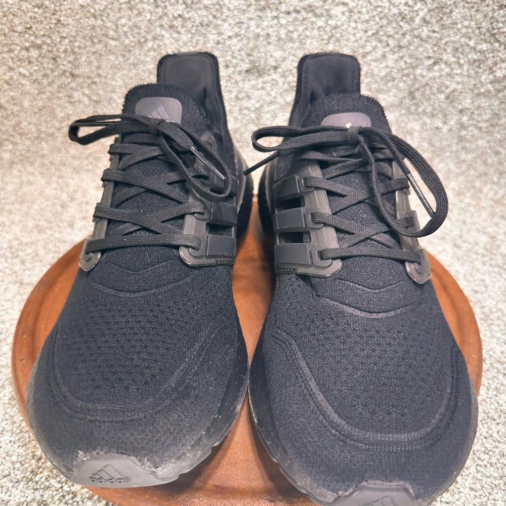 Adidas Ultraboost 21 Athletic Triple Black Running Shoes FY0306 Men's Size 10 - Picture 3 of 9